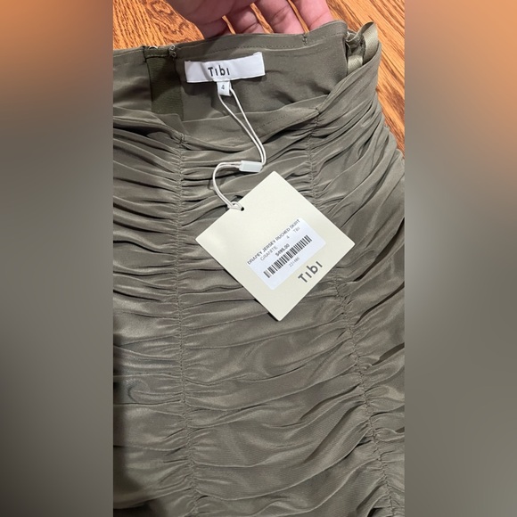 Orig $495 Tibi DRAPEY JERSEY RUCHED SKIRT GRANITE Size 4 - Picture 4 of 11